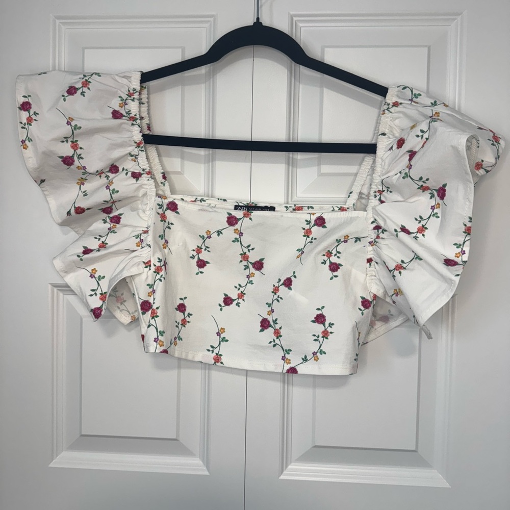 Zara White Floral Puff Sleeve Crop Top